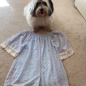 Flowy star top, actually thrifted in Spain!